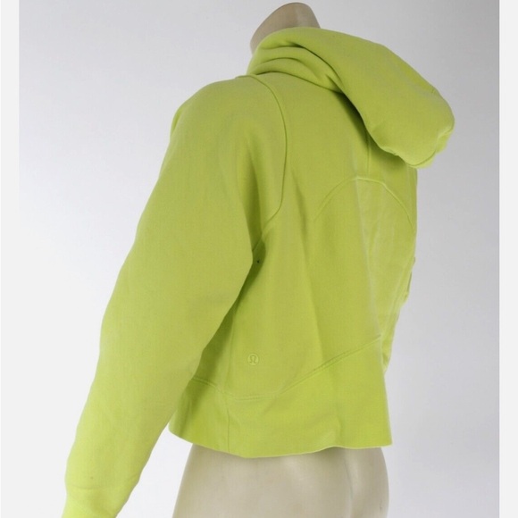 Lululemon Athletica Cropped Hoodie ELLE Sweatshirt, size 4 - Picture 6 of 7